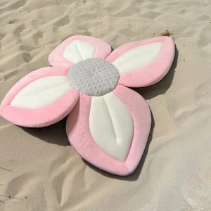 Baby bath seat, newborn bath seat, floral bath mat, hyperallergeni Blooming Bath - Picture 1 of 5