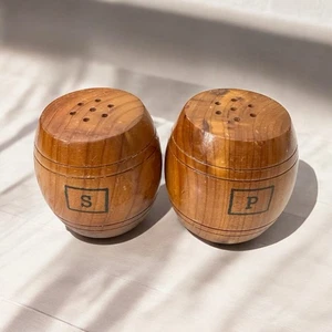 Salero y pimentero barril de madera vintage ciprés jardines fl recuerdo - Imagen 1 de 6