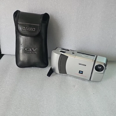 Casio Digital Camera QV-100 0.4MP Silver Tested - Image 1 of 4