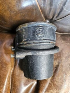 Antique Wall Mounted Bathroom Accessories Holder 5"H X 4.2"D HEAVY - Picture 1 of 3