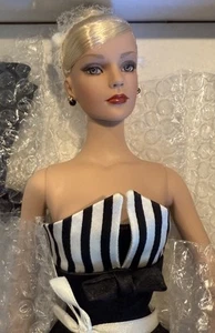 Tonner Tyler Wentworth BLACK AND WHITE SYDNEY 2001 Limited Edition 500 New - Picture 1 of 16