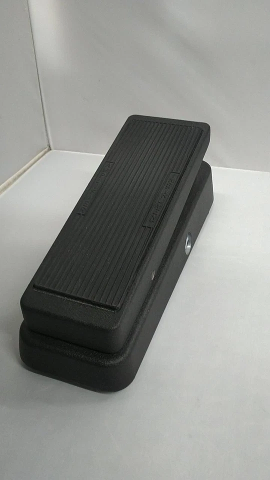 Jim Dunlop GCB95 Cry Baby Wah Pedal, Legendary Fasel Inductor, Wah Effect -JAPAN - Image 1 of 4