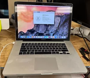 Apple MacBook Pro 15-inch November 2009 2.53GHz Intel Core 2 Duo (MC118LL/A) - Picture 1 of 3