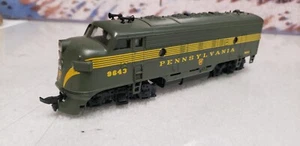 HO SCALE ATHEARN PENNSYLVANIA F7 #9643 DUMMY DIESEL LOCOMOTIVE NICE!🔥🔥 - Picture 1 of 6