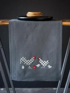 Kit corredor de mesa de punto de cruz estampado de gallo y pollo Vervaco hágalo usted mismo - Imagen 1 de 1