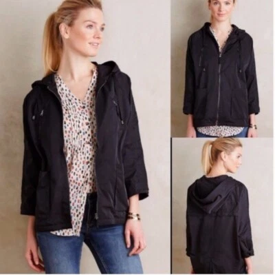 Chaqueta ligera Anthropologie Hei Hei para mujer talla M/L negra bordada en la parte superior Foto 1 de 4