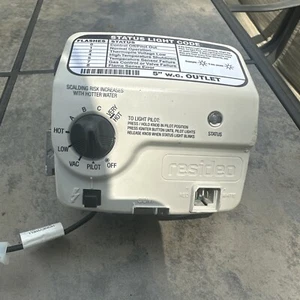 Resideo Honeywell Water Heater Gas Control Valve WV8840B1110 Natural Gas 5” - Picture 1 of 2