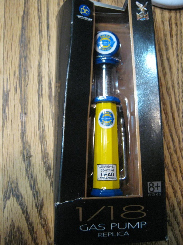 Divers Pump to Fuel Chevrolet - Lucky Die Cast