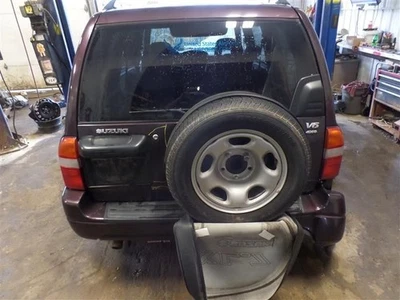 Front Driver Left Headlight Base Fits 99-05 VITARA 9819917 - Image 1 of 4