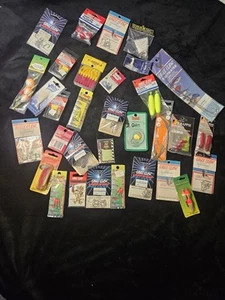 90 $ WERT ANGELZUBEHÖR GROSSVERKAUF VERSCHIEDENE PACKUNG 32 verschiedene Marken - Bild 1 von 8