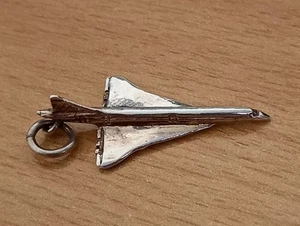 Concorde Flugzeug Charm Anhänger Weißmetall 2cm Markenlos - Bild 1 von 4