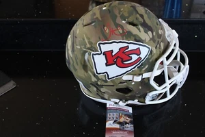 Tyreek Hill Signed Kansas City Chiefs Speed Authentic Camo NFL Helmet RED INK! - Picture 1 of 4