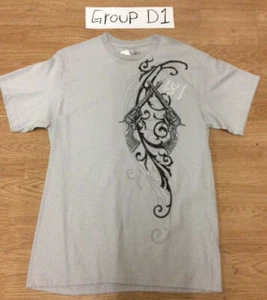 Wrangler® Rock 47® MRCK27H Maglietta Uomo Manica Corta Grafica Frontale - Grigio - Foto 1 di 2