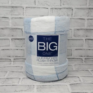 The Big One Oversized Plush Throw Blanket Blue White Bluff 60" x 72" - Picture 1 of 5