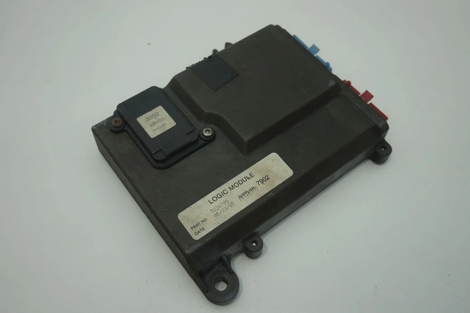 Unidad de módulo de control lógico del motor OEM 5226795 Dodge Omni 1985 Foto 1 de 4