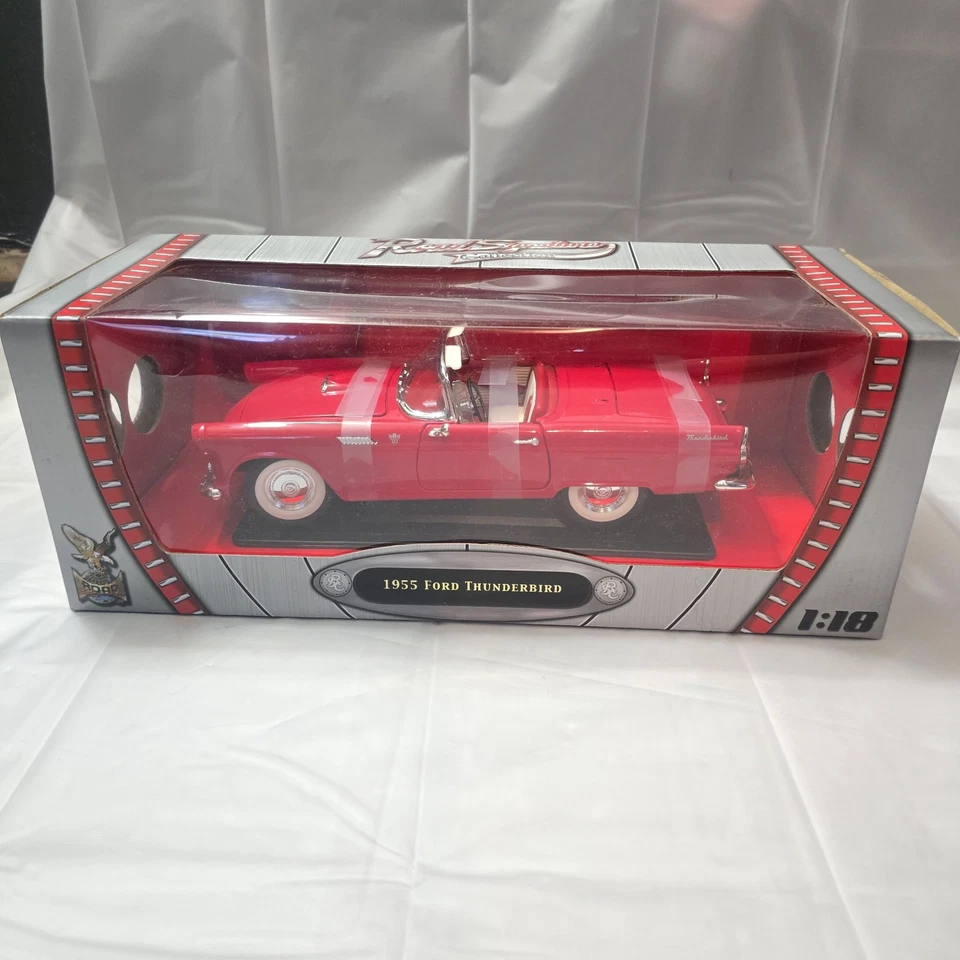 Yat Ming 1955 Road Signature Ford Thunderbird 1:18 Diecast Car