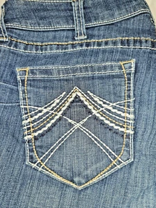 Ariat REAL Denim Blue Jeans Womens 32R Mid Rise - Picture 1 of 7