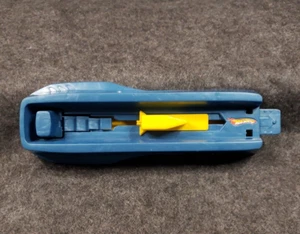 Lanzador Pull Back Hot Wheels Select 1 de 4 ajustes 2008 Mattel azul (DS3D3) - Imagen 1 de 8