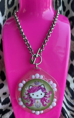 Tarina Tarantino RIESIGE rosa Kopf Vintage Hello Kitty Bohemian Nouveau Halskette - Bild 1 von 4