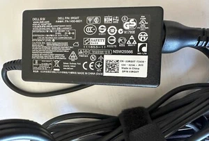 Genuine DELL 45W AC ADAPTER LA45NM121 3RG0T PA-1450-66D1 WITH POWER CORD - Picture 1 of 6