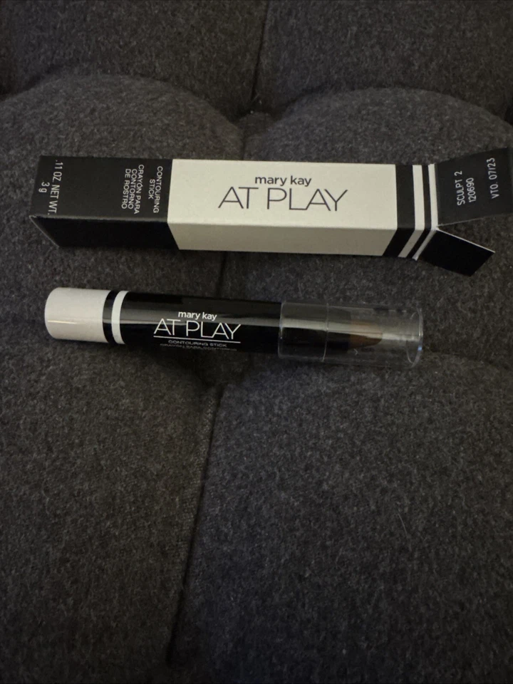 Mary Kay At Play Sculpt 2 120690 Contouring Stick Crayon Size .11 oz NIB - Image 1 of 1