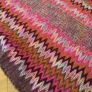 Missoni scarf 160cm 62″ 45cm 17″ rectangle acrylic zigzag pink - Picture 1 of 4