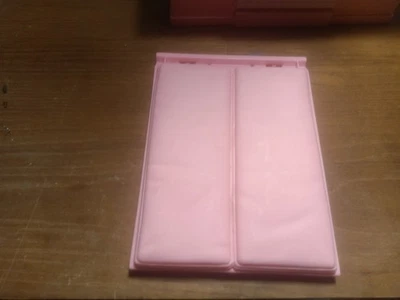  Mattel Barbie Bubbling Spa Playset Splash 'N Color Chaise Replacement Part - Image 1 of 2