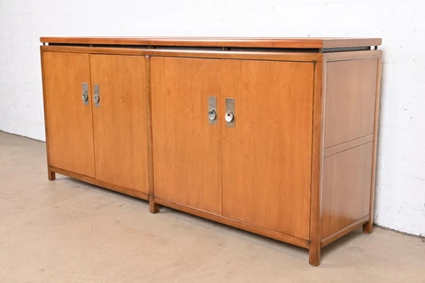 Michael Taylor for Baker Furniture Mid-Century Hollywood Regency Sideboard Cover