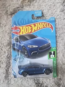 Hot Wheels 2016 Mainline HW Green Speed Tesla Model S Damaged Card - Picture 1 of 3