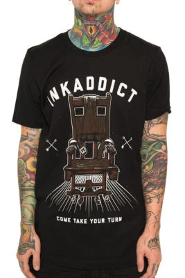 Ink Addict Take Su Vuelta Tatuaje Silla Gótico Punk Rock Urbano Hombre Camiseta - Imagen 1 de 3