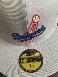 Los Angeles Dodgers New 59FIFTY Men's Fitted Hat Gray 7 7/8 - Picture 1 of 4