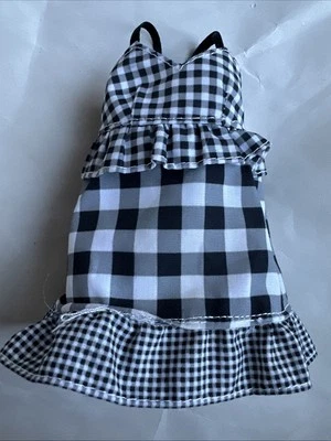 MATTEL BARBIE 2017 FASHIONISTAS #96 HISPANIC CURVY FASHION DOLL Checkered DRESS Foto 1 de 4