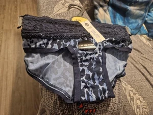 M&S Brazilian Knickers Blue Leopard Print With Lace Bow New With Tags XS 4-6 - Picture 1 of 2