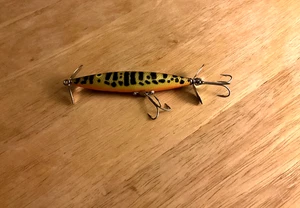 Vintage Heddon Dying Flutter Lure - Picture 1 of 3