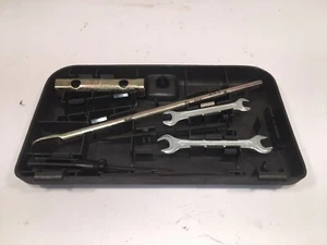 Volvo 940 Turbo Estate Genuine Tool Kit With Tools In Grey 945 745 - Picture 1 of 16