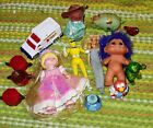 #55B lot de jouets vintage troll, Barbie, Elmo, Disneyland Sesame St (15).))