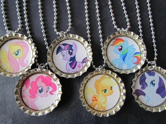 Favores de festa inspirados no MY LITTLE PONY / 6 embalados individualmente / suprimentos para festa - Imagem 1 de 1