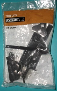 HERRAJES DE PUERTA DE PESTILLO DE PULGAR AUTO ENGANCHE EVERBILT ACABADO NEGRO ARTÍCULO 306 903 NUEVO - Imagen 1 de 11