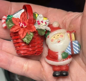 Vintage Christmas Brooches Lehman & Avon Santa & Basket Signed - Picture 1 of 10