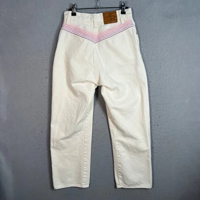 Levis 女式 30 码罗纹直筒踝牛仔裤象牙色棉高腰牛仔布 — 第 1/4 张图片