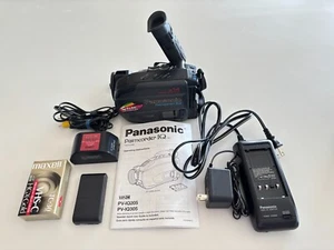 Panasonic Palmcorder IQ PV-IQ305D VHS-C Camcorder w/Case 2 Battery Packs/Charger - Picture 1 of 7