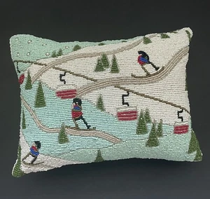 Winter Weihnachten Perlen Dekokissen Ski/Skilift Natur Design Made in India - Bild 1 von 10
