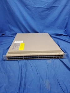 Cisco N9K-C93180YC-EX 48x25 Go SFP + 6x100 Go QSFP28 2x bloc d'alimentation #D4 1 - Photo 1/4