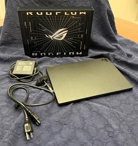 Asus ROG Flow X13 GV302 13,4" IPS Touch Ryzen 9 7940HS RTX4070 32GB 1TB - Bild 1 von 8