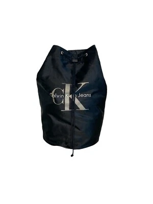 Mochila de Colección Años 90 Calvin Klein CK Jeans Cordón Un Hombro Negra Plateada Foto 1 de 4