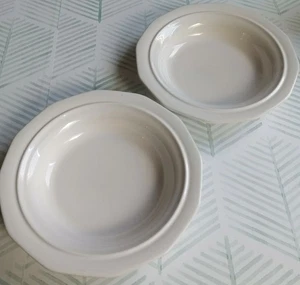 (2) PFALTZGRAFF USA 'Heritage White' 8⅝" RIM SOUP BOWLS: 12-sided (Set of 2). - Bild 1 von 19