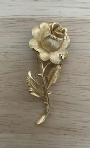 Genuine TRIFARI Vintage Rose Flower & Leaf Brooch Brushed Gold Tone Statement - Picture 1 of 5