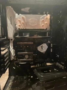AMD Ryzen 7 1700X 3.40GHz 16 Thread AM4 Gigabyte AX370 Gaming 5 16gb DDR4 Combo - Picture 1 of 4
