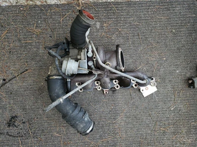 Volvo S60 T5 2013 turbocompresor con colector de escape 2,5 L 5 cilindros Foto 1 de 4