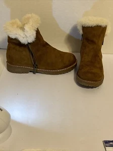American Eagle Chestnut Brown Faux Suede Leather Pull-on Ankle Boot Size 6 - Picture 1 of 11